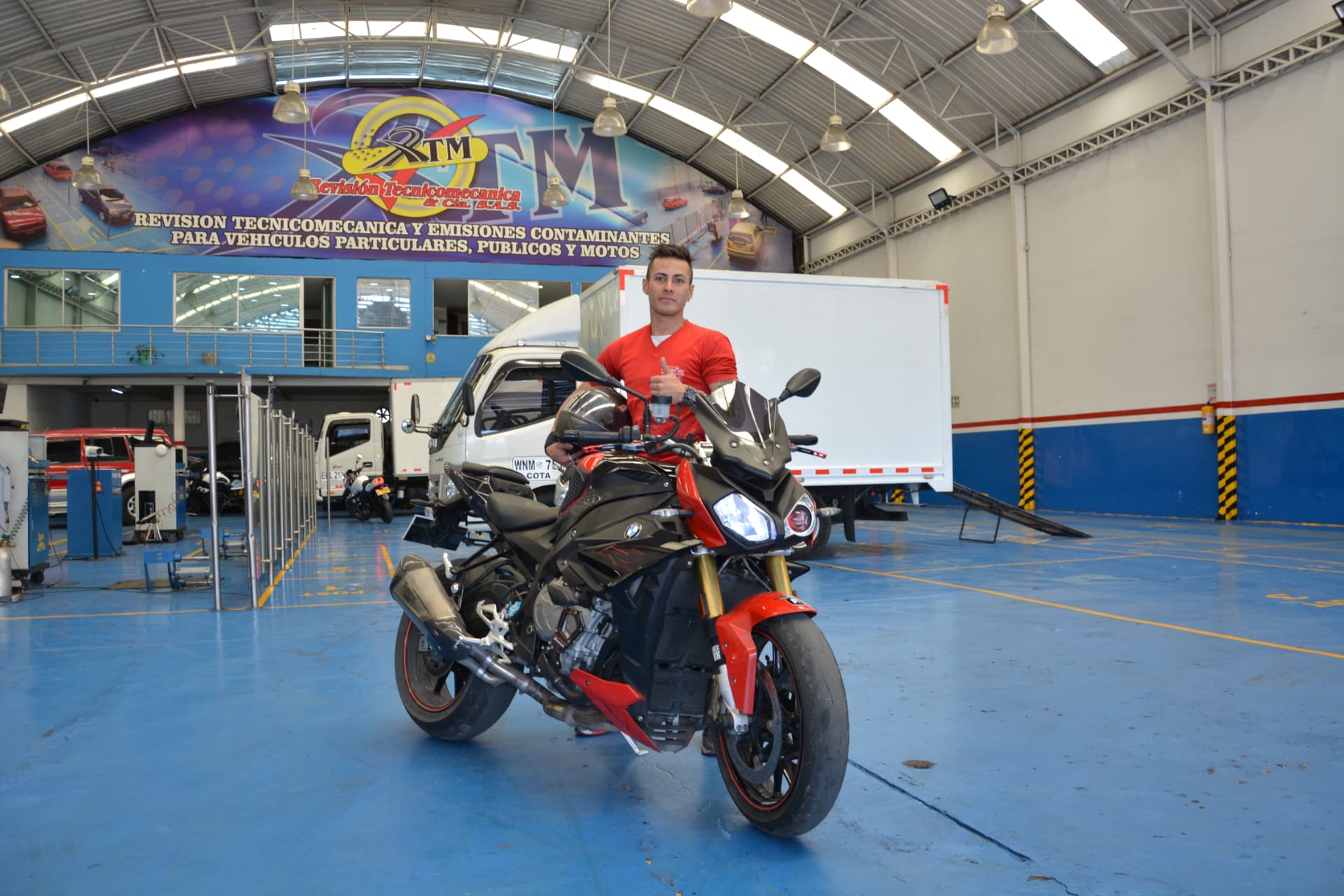 Motocicleta lista para la revisión técnico-mecánica en Revisión Técnico Mecánica y CÍA S.A.S